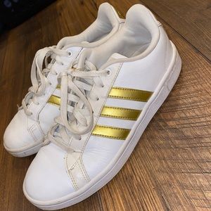 Adidas white and gold NeoCloudfoam sneaker